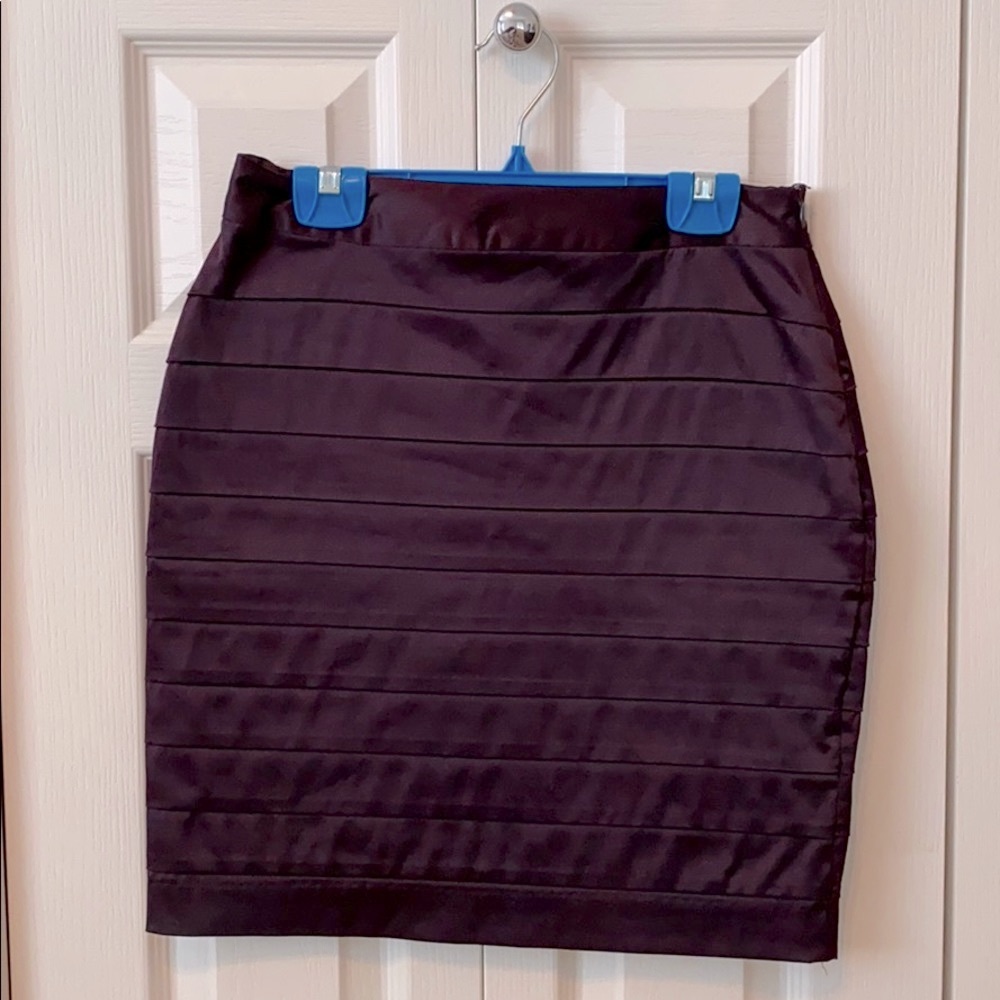 🔥3/$10🔥 Fitted Skirt